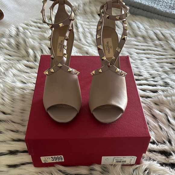 Valentino Shoes - Valentino Taupe Rockstud Women's Heels